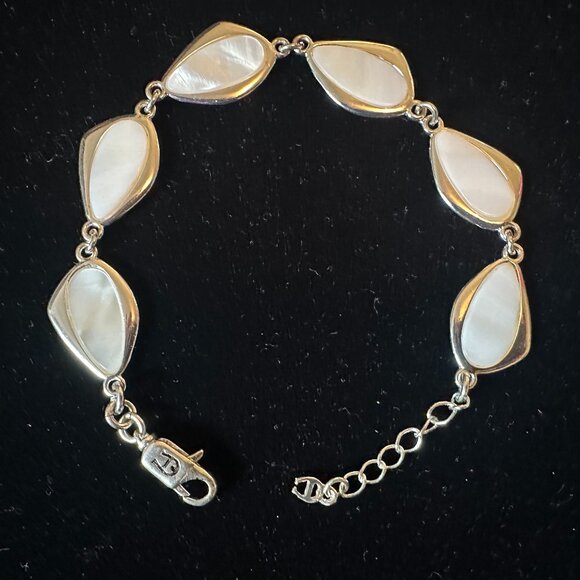 Etienne Aigner Bracelet - Picture 1 of 5